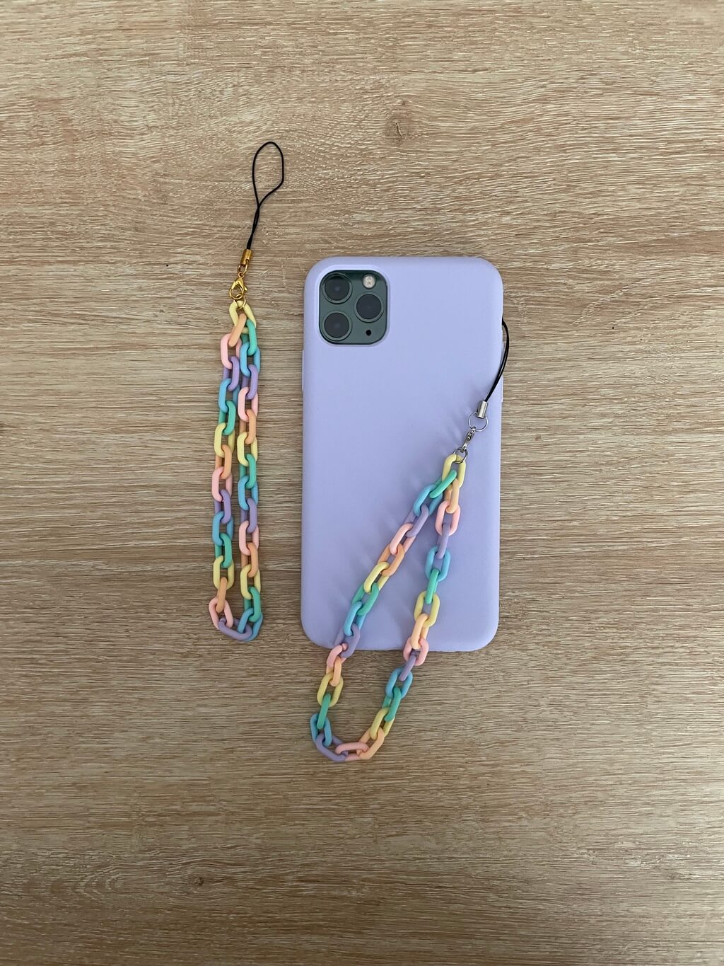 bijoux de téléphone gros maillons arc en ciel pastel