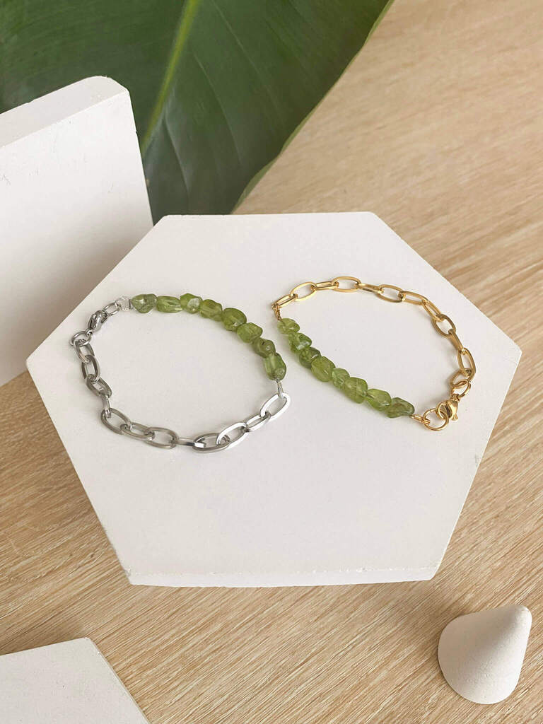 bracelet en acier inoxydable dore ou argente et pierre naturelle peridot vert